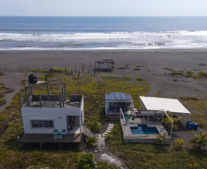 Beach House Playa el Jiote